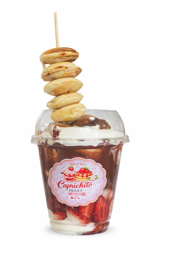 Fresas con Crema + Mini Pancakes